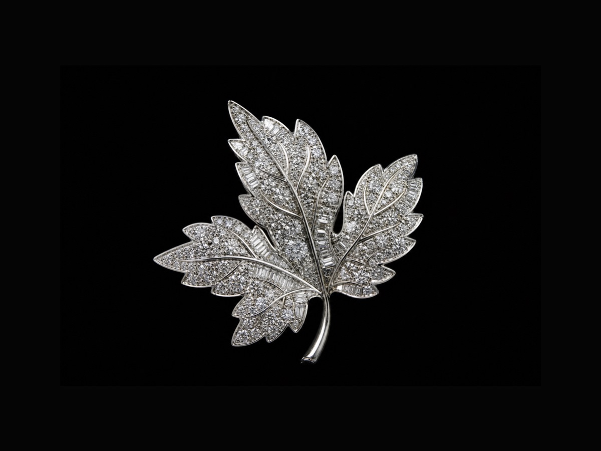 Broche feuille