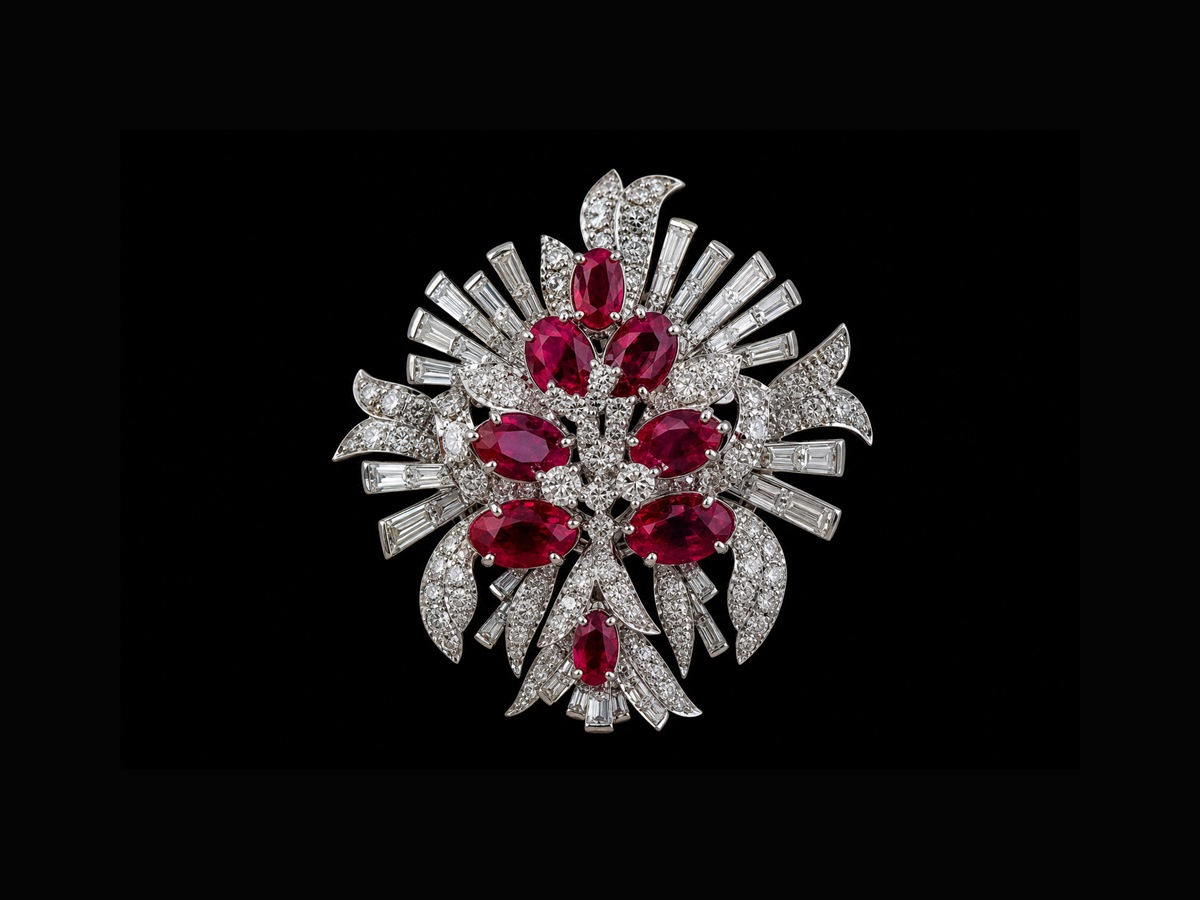 Broche rubis
