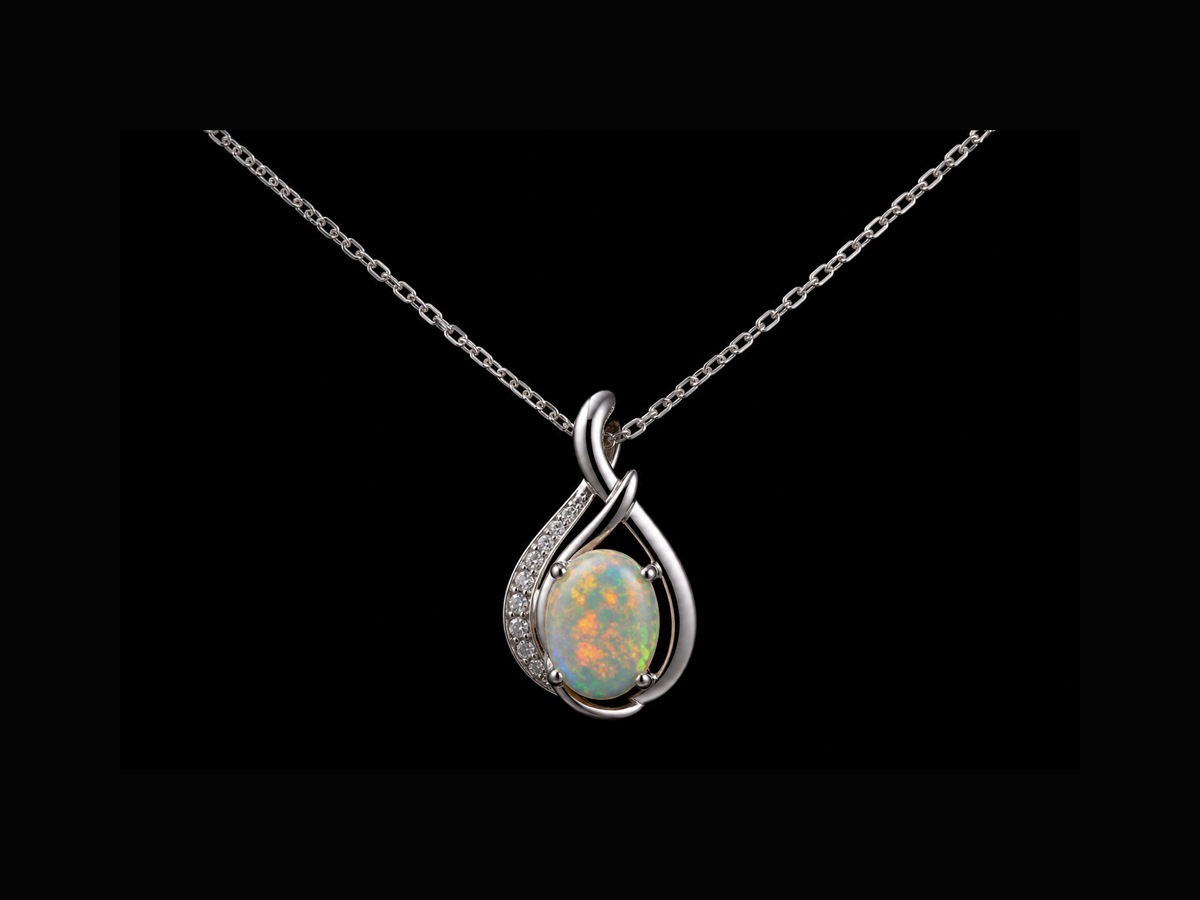 Collier opale